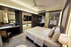 Address of Hotel Golden Nest