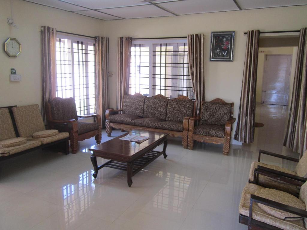 Coorg City Stay, Madikeri - Tap to explore photos