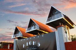 Manshas High  5 Resort