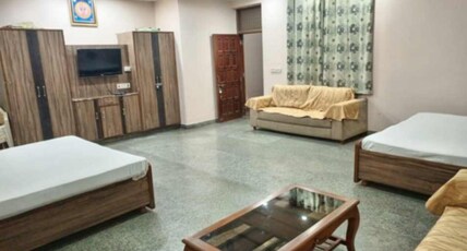Vitthalesh Nikunj : A Homestay by MukutMani Room Type - Luxurious Family Suite with Balconies