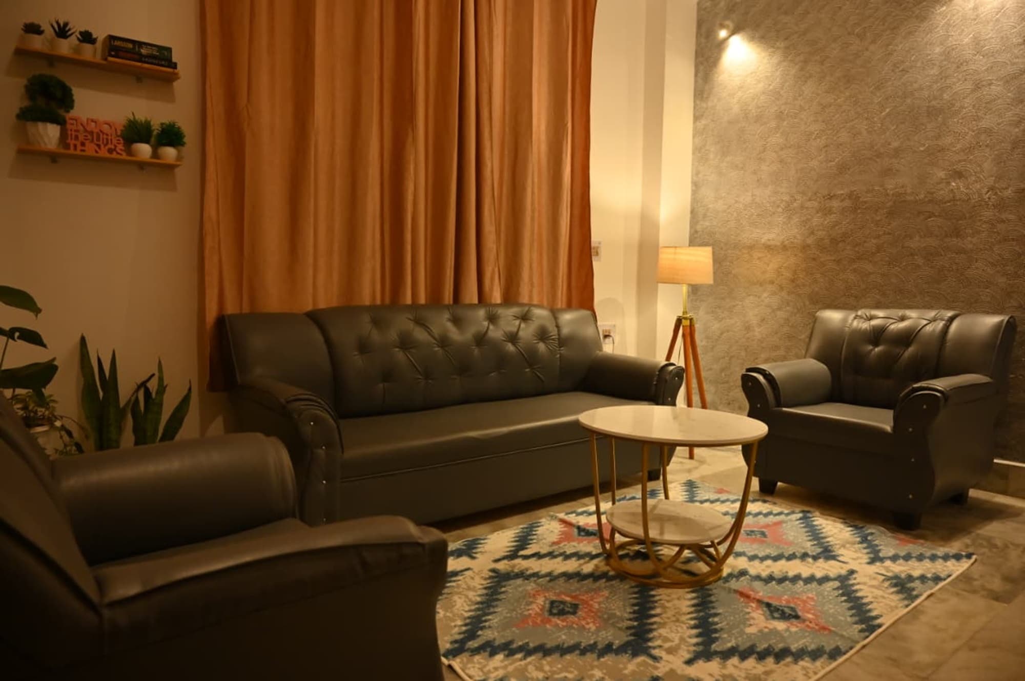 Debnavs Inn | Private Apartment in Uzan Bazar - Tap to explore photos
