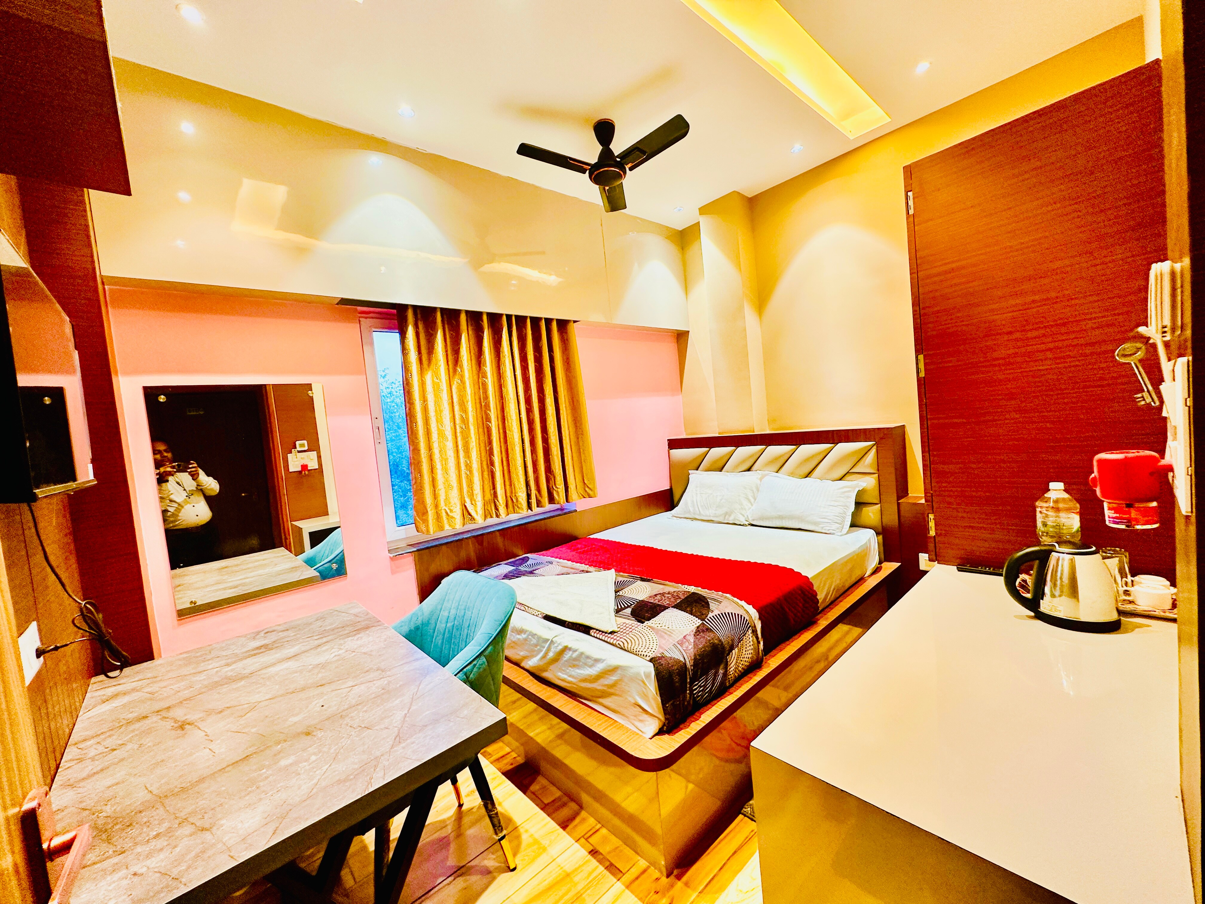 HOTEL RADHA INTERNATIONAL - Tap to explore photos
