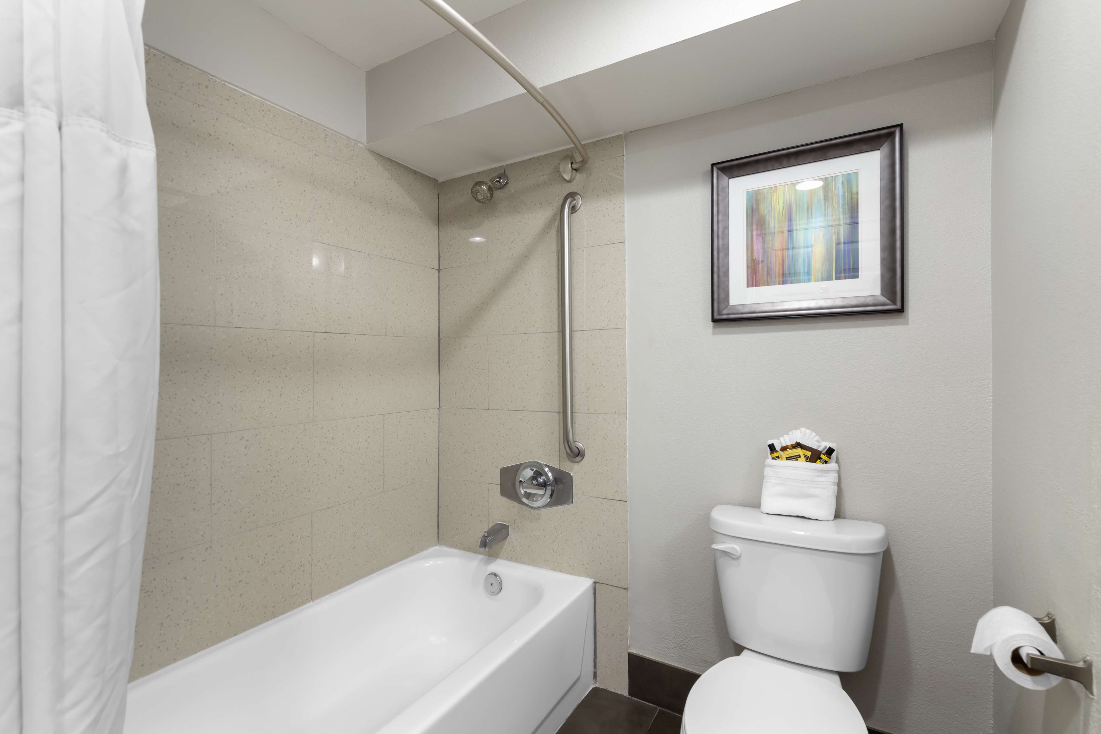 Best Western Plus Downtown North - Tap to explore photos