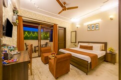 The Sunrise View by Aura