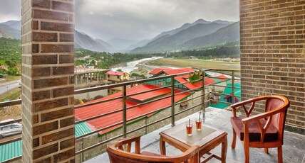 NKM Stays Room Type - Premium Room with Balcony - Facing Toward Airport NKM Stays Room Type - Premium Room with Balcony - Facing Toward Airport