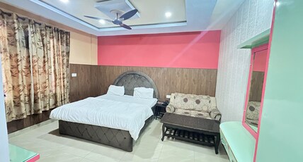 PARK PLAZA Room Type - Deluxe Room