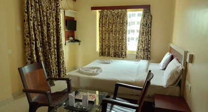 Hotel  Golden Wave,50mtrs from Sea Beach Room Type - AC SUPER DELUXE WITH BALCONY