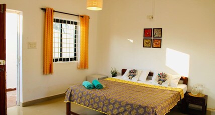 AVANA ROOMS NEAR ASHVEM BEACH Room Type - Huge room with hill view terrace balcony
