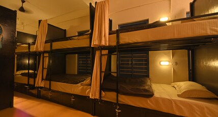 Haust Room Type - Single Bed in a 14-Bed Mixed Dormitory