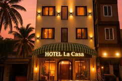 Hotel La Casa - Near Durgapura Railway Station