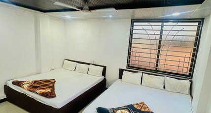 Hotel Narmada Palace Room Type - Four Bed Family Room