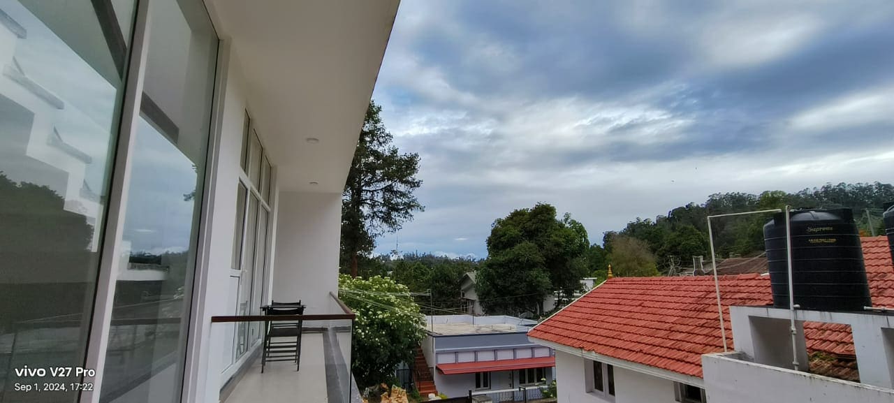 Raja Hill Resort - Tap to explore photos