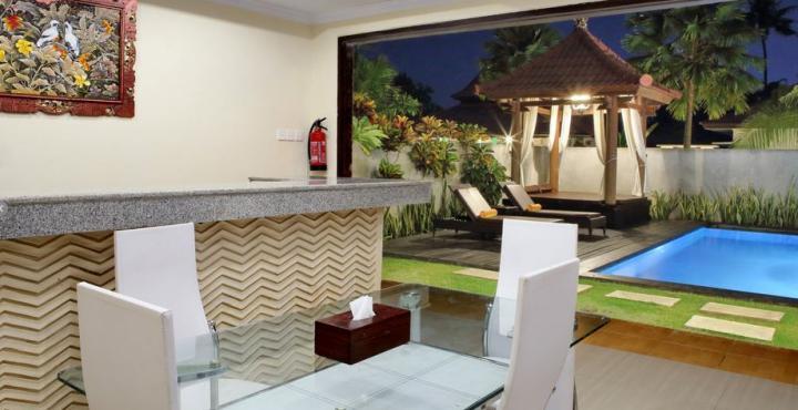 Puri Saron Baruna Beach Hotel - Tap to explore photos