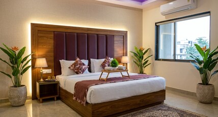 HOTEL Yash Palace Near IGI Airport Room Type - Deluxe Room