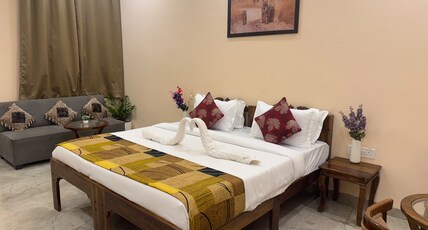 Rang Mahal Ranthambhore Room Type - King Bed Room with Pool View