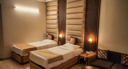 Hotel Royal Palace Room Type - Royal Executive Twin Bed Room