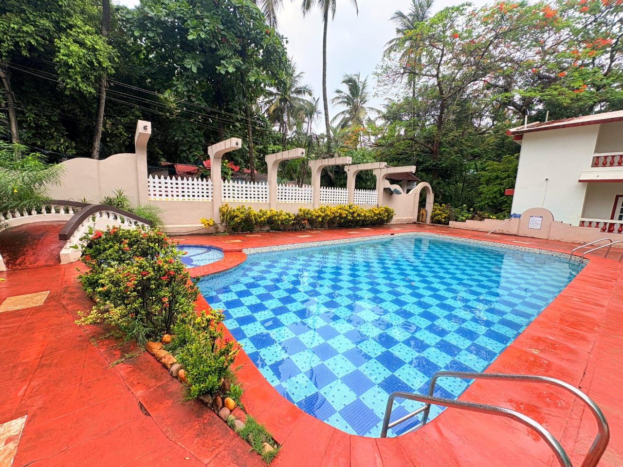 Cozy Studio Apartment nearby to Candolim beach - Tap to explore photos