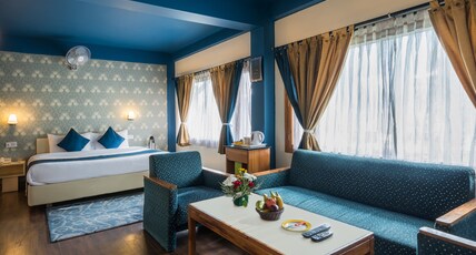 Honeymoon Inn - Heritage Design property Room Type - Super Deluxe Room with Bathtub