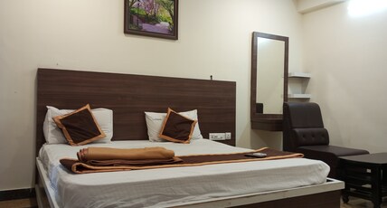 Hotel Sripada Room Type - Standard Non-AC Double Bed Room