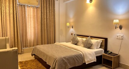 hotel saramati Room Type - Suite Room hotel saramati Room Type - Suite Room