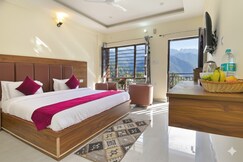 Hotel Dhanolti View by LA Riqueza