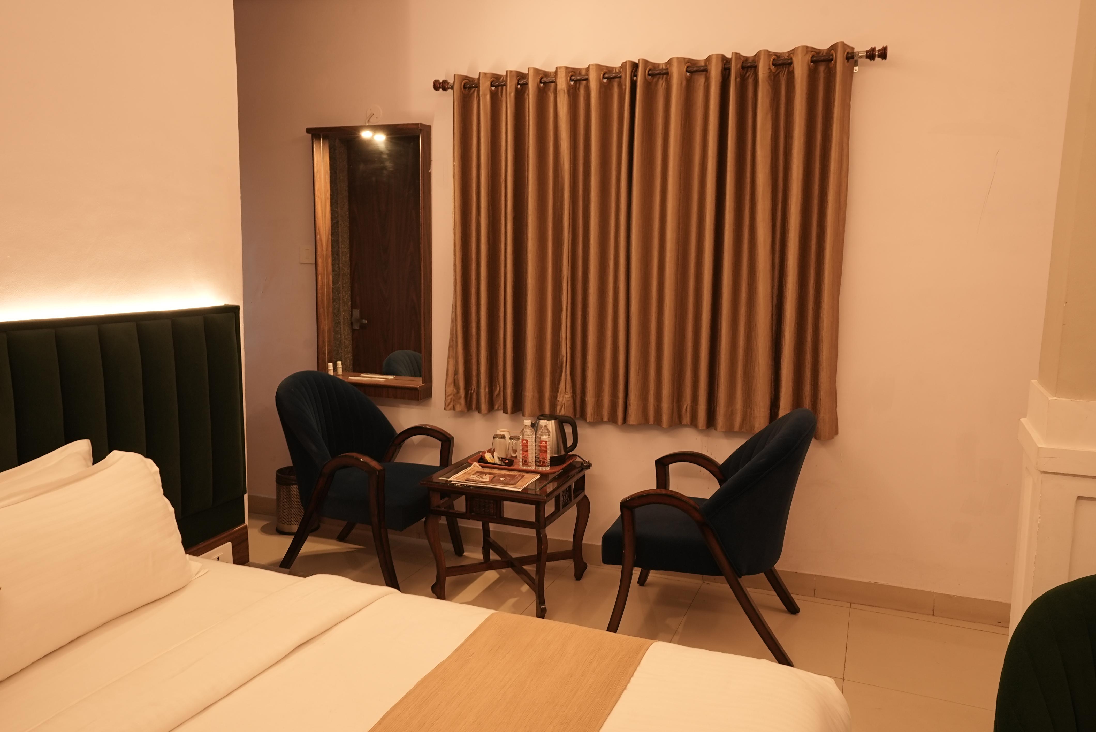 UTSAV HOTEL Bolpur Shantiniketan - Tap to explore photos