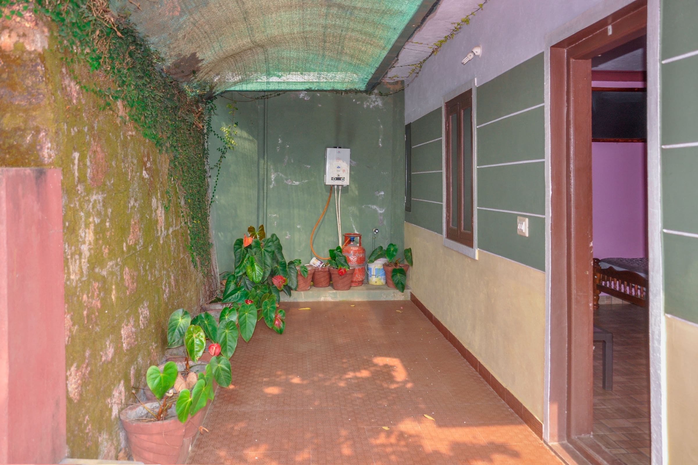 Green Villa Homestay - Tap to explore photos