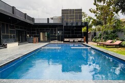 Eralya Farm - 4 BHK Farm with Pool