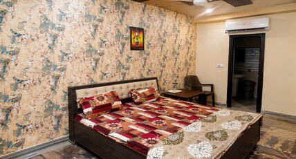 Hotel Sunrise Room Type - Deluxe AC Room
