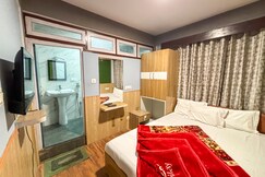 Golden Cloud || Sonali Megh