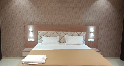 DODDA`S FUNCTION HALL Room Type - Deluxe Room