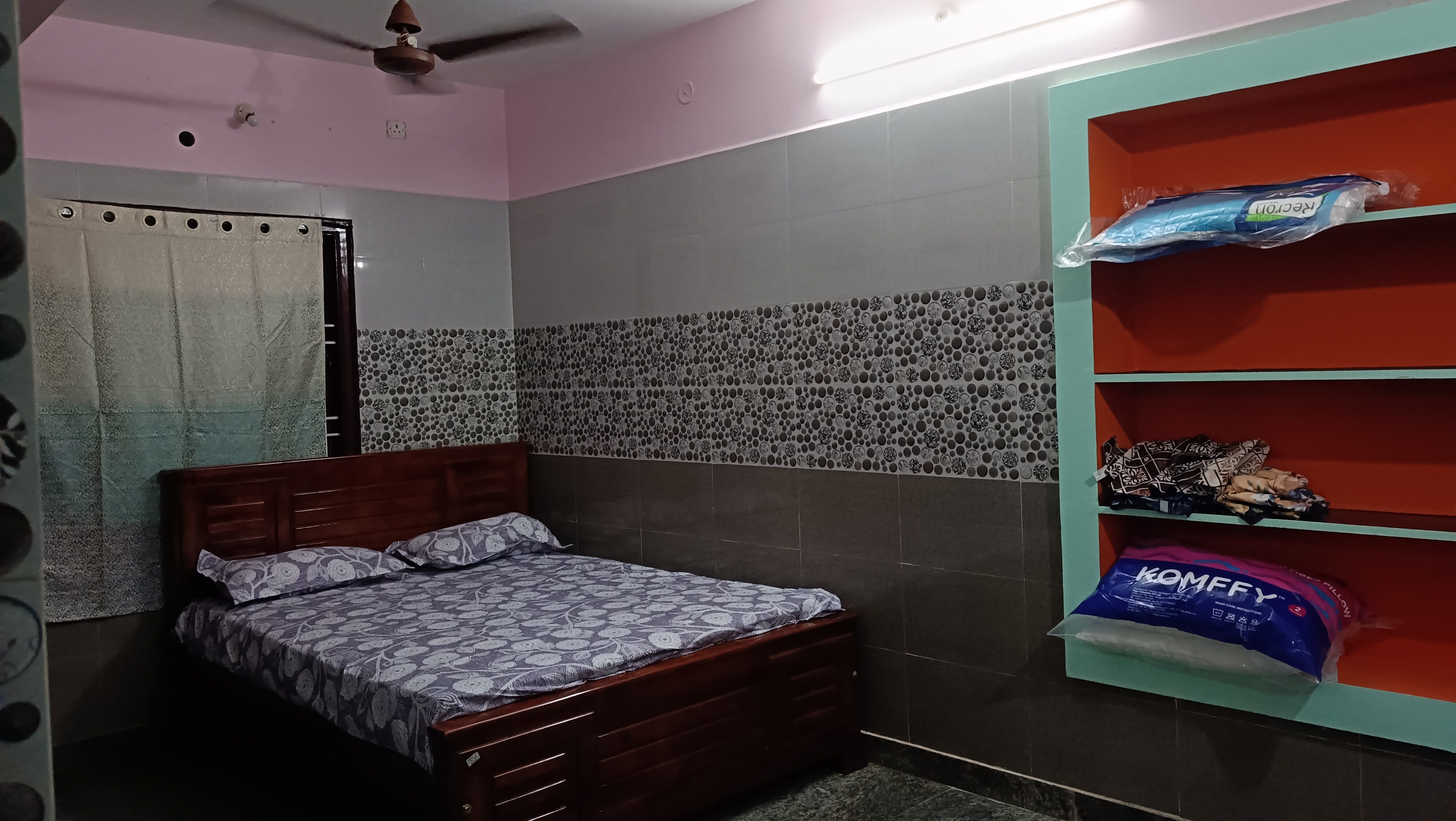 Anbu home stay - Tap to explore photos