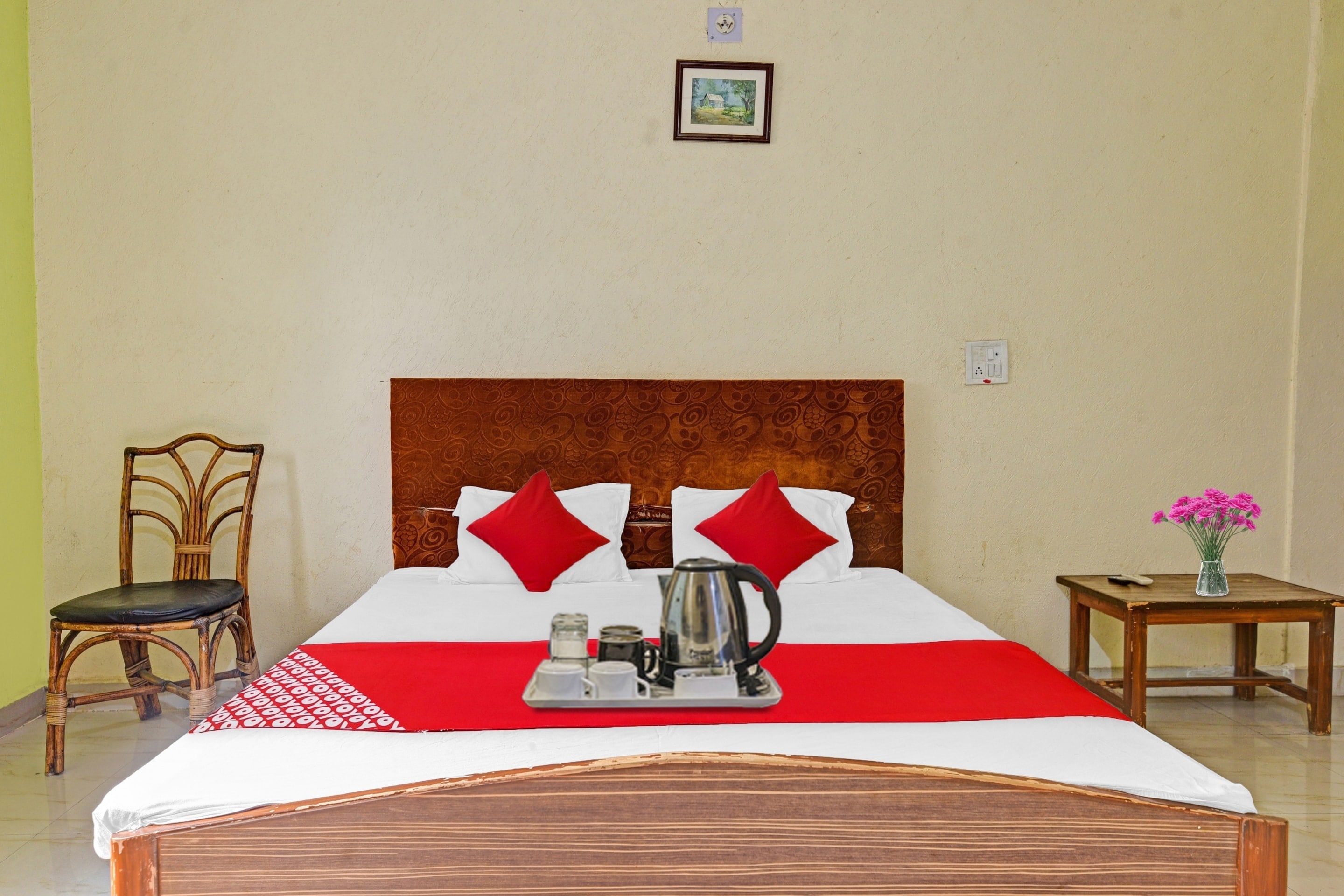 Hotel O by OYO Corporate Inn - Tap to explore photos