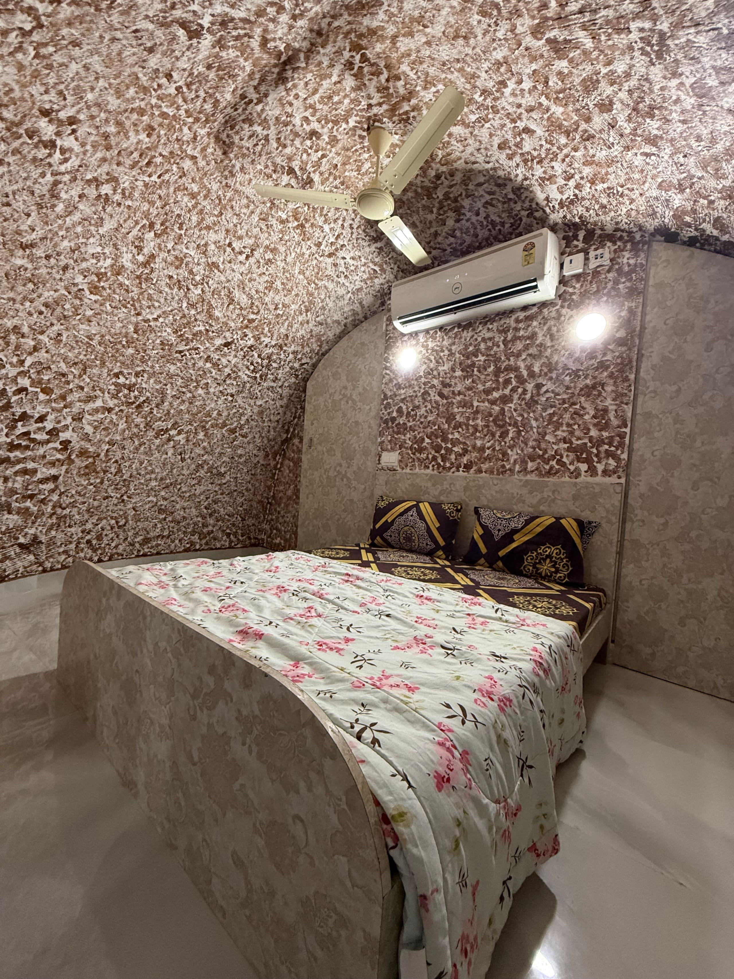 Ringa Ringa Rose 3BR Pool in Hyderabad by Homeyhuts - Tap to explore photos