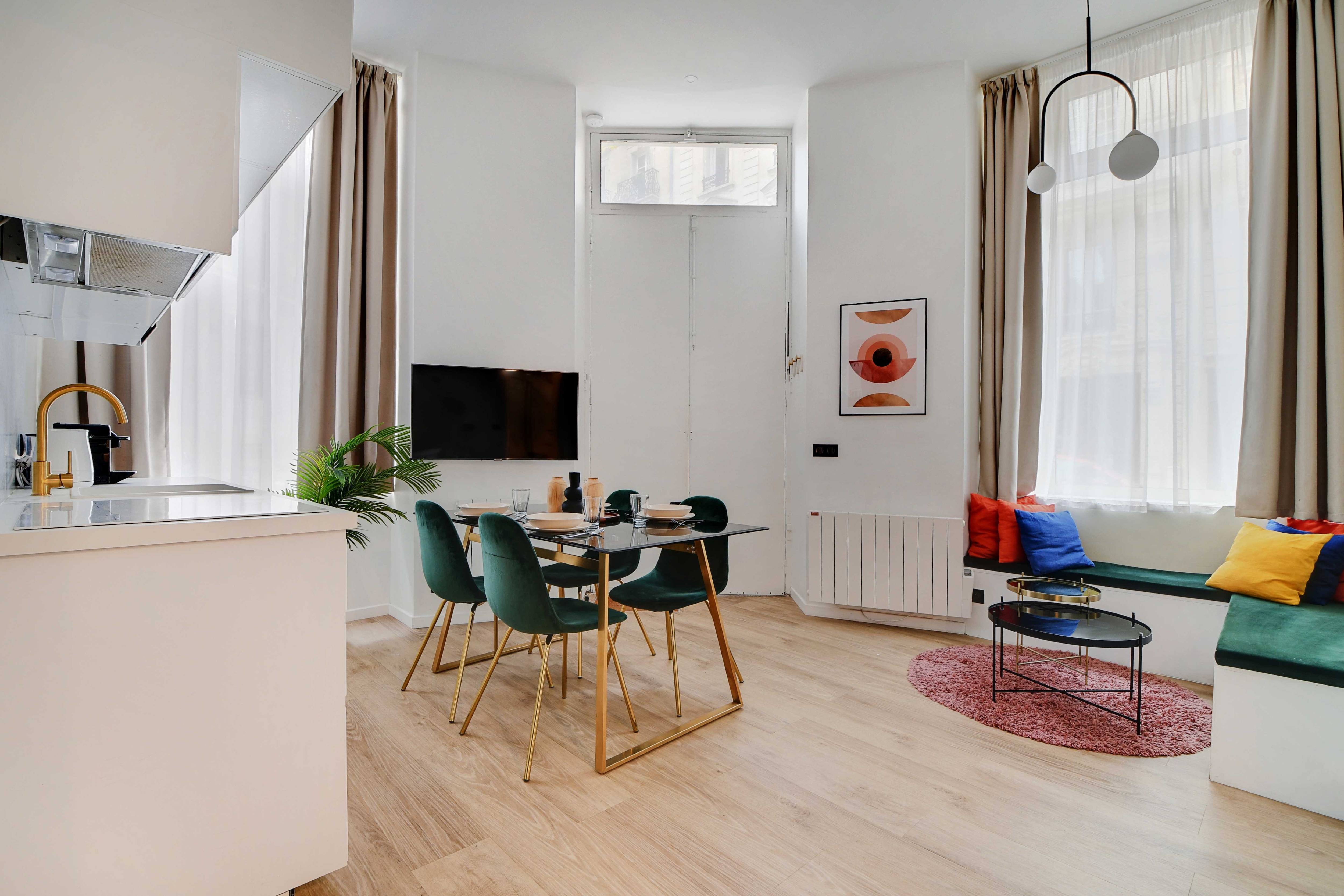 Charming apartment - 2BR/4P - Place Pigalle - Tap to explore photos