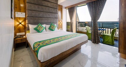 Treebo Prince Plaza Room Type - Deluxe Family Room