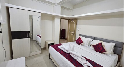 Evara Homestay Room Type - Double Bed Room