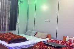 Brahma Kamal hotel kedarnath road phata