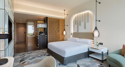 InterContinental Jaipur Tonk Road by IHG Room Type - 1 King Classic Pool View