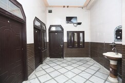 Rooms of SPOT ON Hotel Doon Sabri