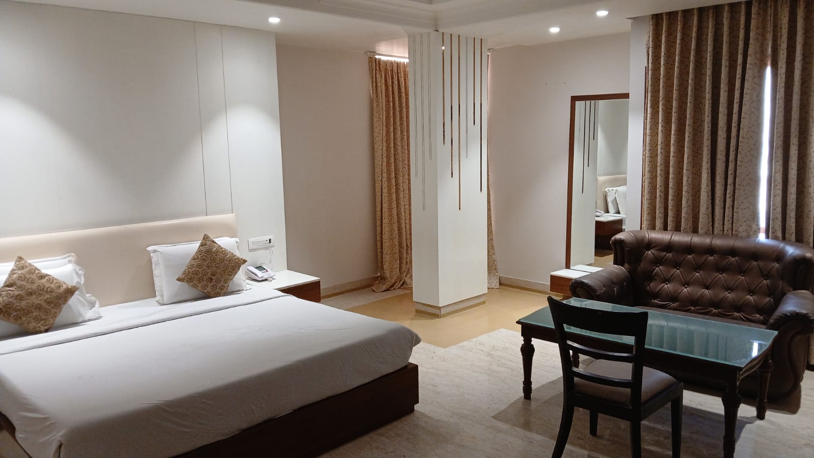 Hotel Bhoomi Vilas - Tap to explore photos