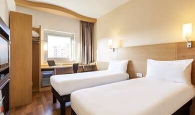 ibis Kayseri Room Type - Room with 2 single beds equipped with the new bedding