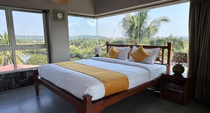 FabHotel Blue Inn Room Type - Deluxe Room
