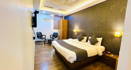 Hotel President Crown Room Type - Executive Room Hotel President Crown Room Type - Executive Room