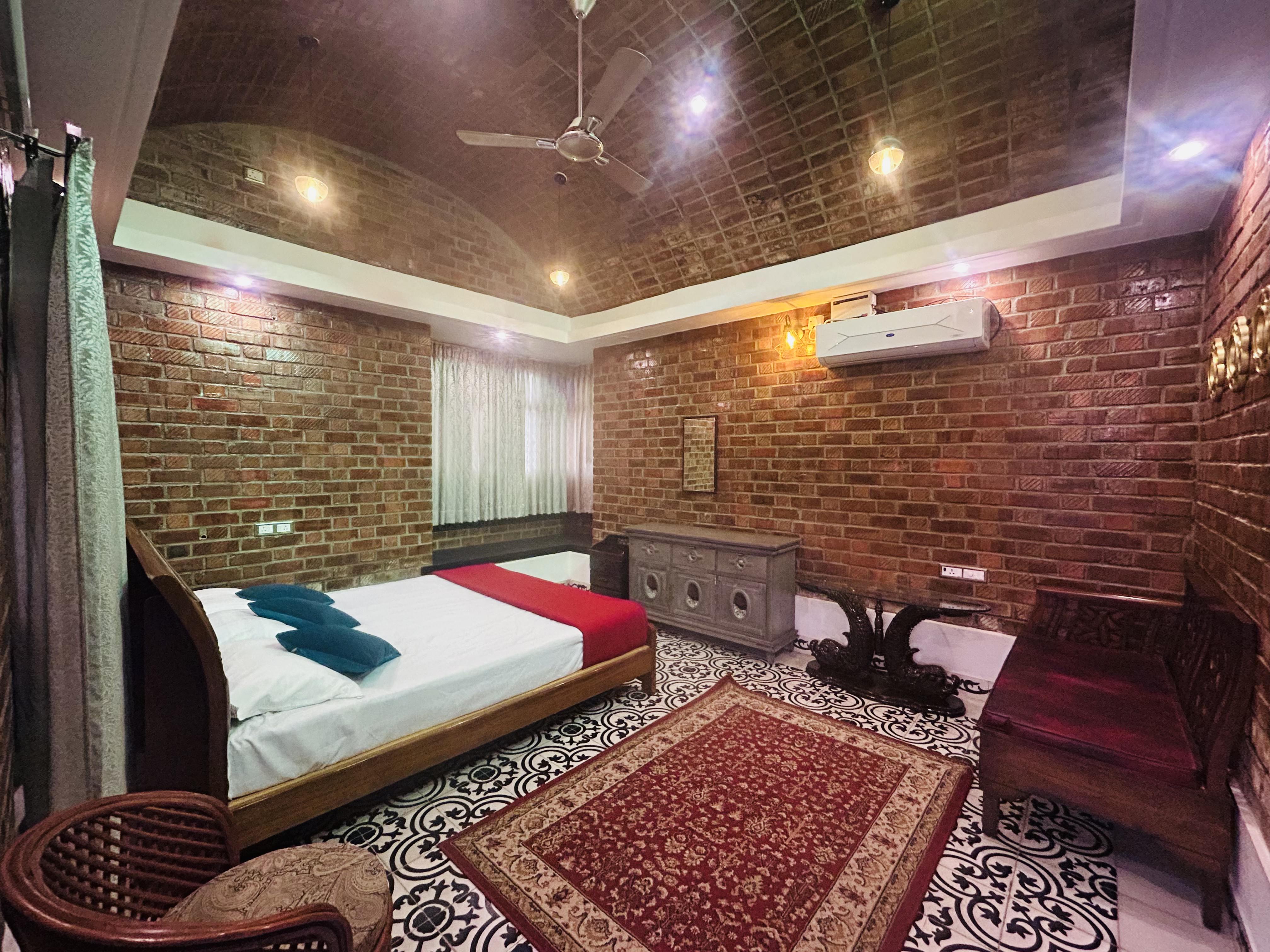 Chettinad Villa 3BR Near ECR -Chennai by Homeyhuts - Tap to explore photos