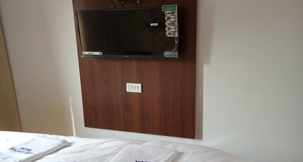 HOTEL GALAXY INN Room Type - Deluxe Room
