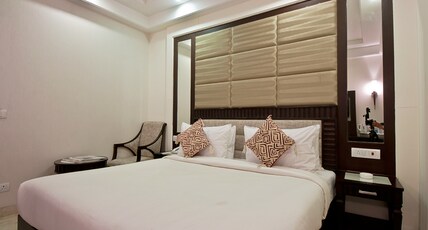 Hotel Aadhar Room Type - Deluxe Room