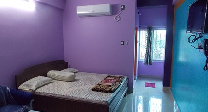 ESHANI LODGE & GUEST HOUSE Room Type - AC Super Deluxe Room