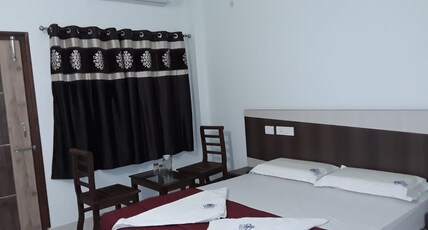 Hotel Subam Palace Room Type - AC Double Bed Room