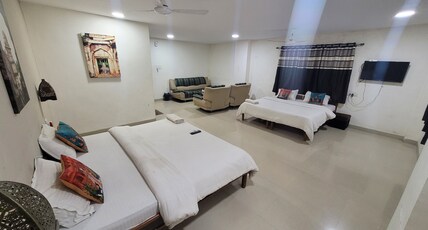 Hotel Uday Malwa Room Type - Family AC Suit Room (4 Pax).